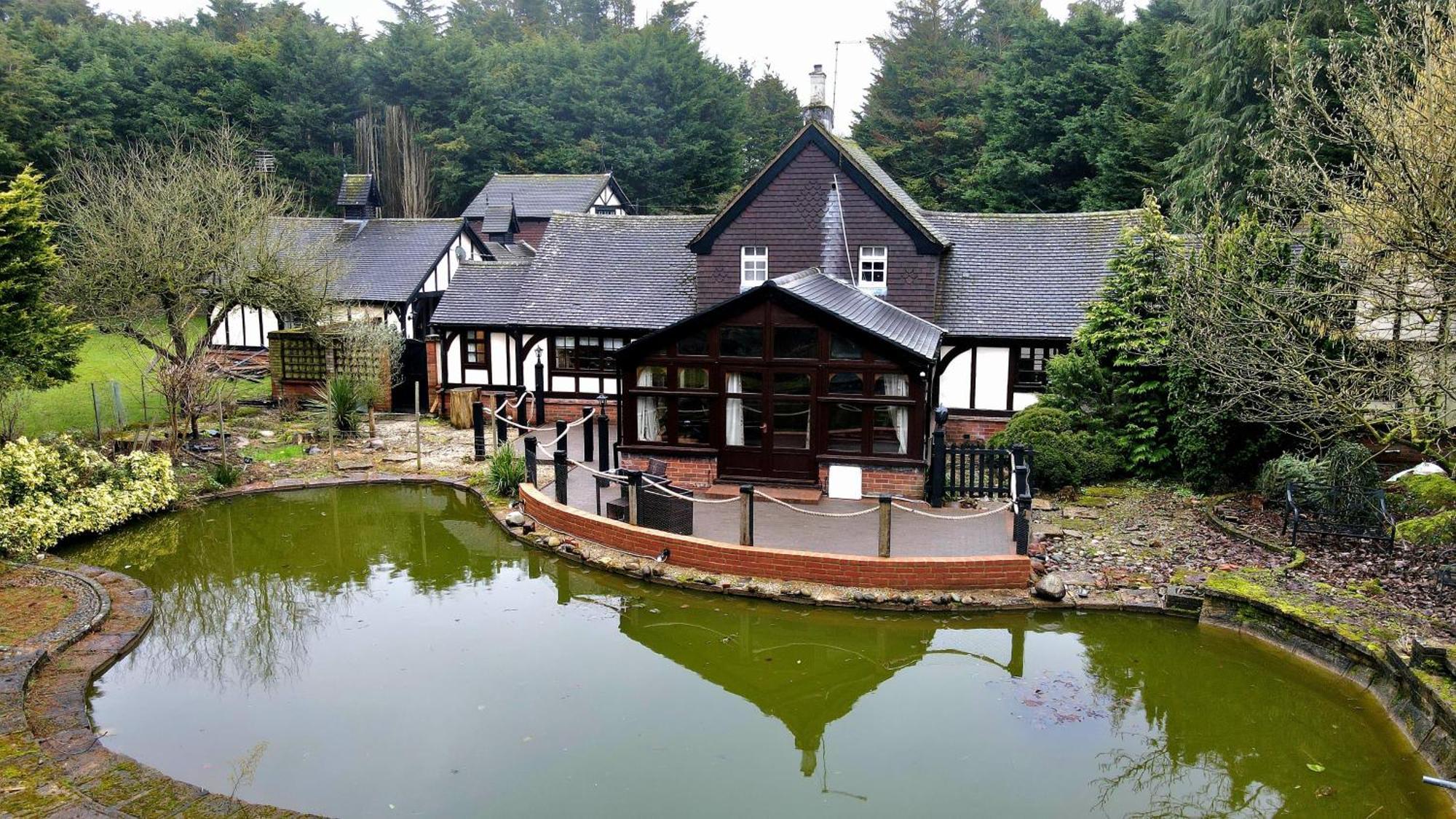 Beautiful Cottage In Brentwood Kelvedon Hatch Exterior foto